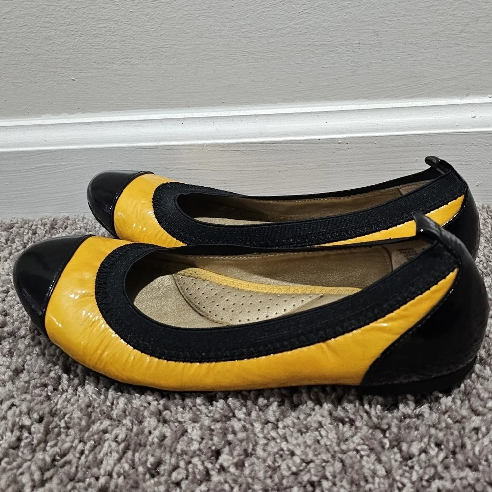 Me Too Yellow and Black Cap Toe Ballet Slippers Size 6m
